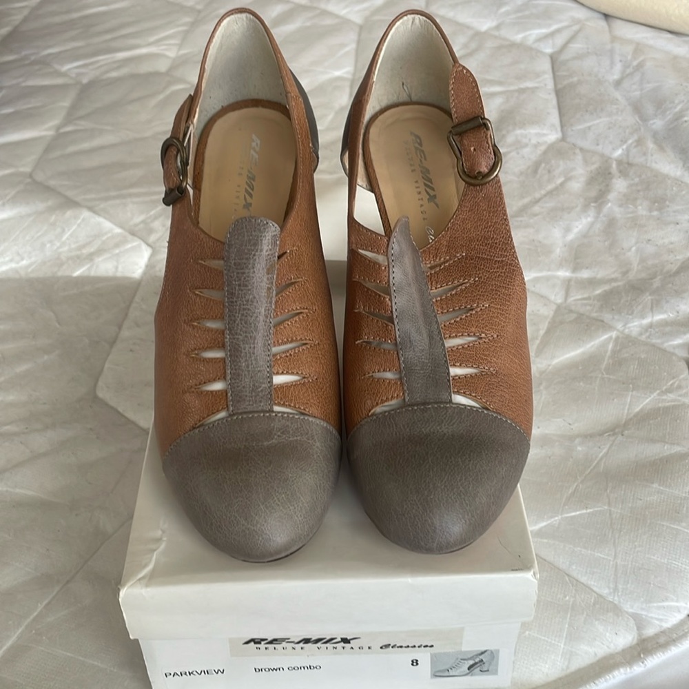 Remix Parkview Taupe & Grey Leather heels
